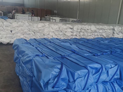 Tangshan Pengcheng Outdoor Supplies: Bulk Shipment ng Disaster Relief Tents na Ipinadala upang Suportahan ang Emergency na Paghahanda sa Middle East