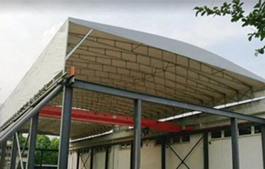 Ang mga operasyon ng pabrika ng logistik ay naantala ng hangin at ulan? Ang Tangshan Pengcheng Outdoor Retractable Electric Awning ay nilulutas ang lahat ng sitwasyong problema sa shelter sa pamamagitan ng real-world na pagsubok.
